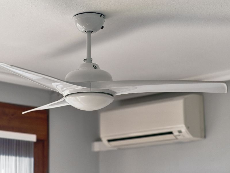 Why Do Ceiling Fans In India Have 3 Blades Whereas In The Us And Most Of The Other Foreign Countries Have 4 Or 5 Blades Buzzing Facts