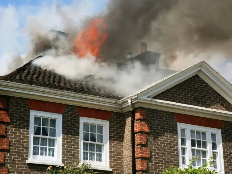 can-insulation-catch-fire-flammability-of-fiberglass-spray-foam